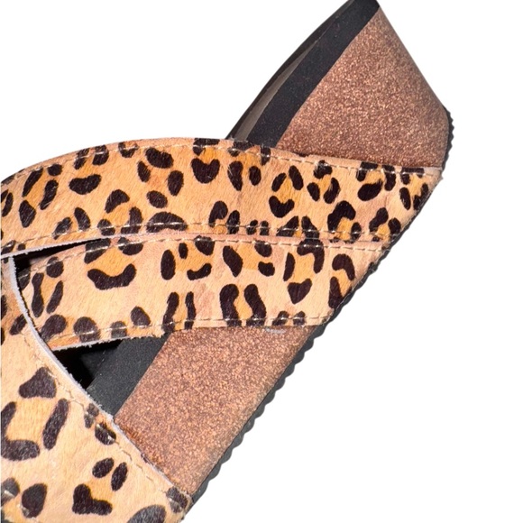 VERY VOLATILE Mayfield Leopard
wedges women’s shoes size 9 - Picture 4 of 17